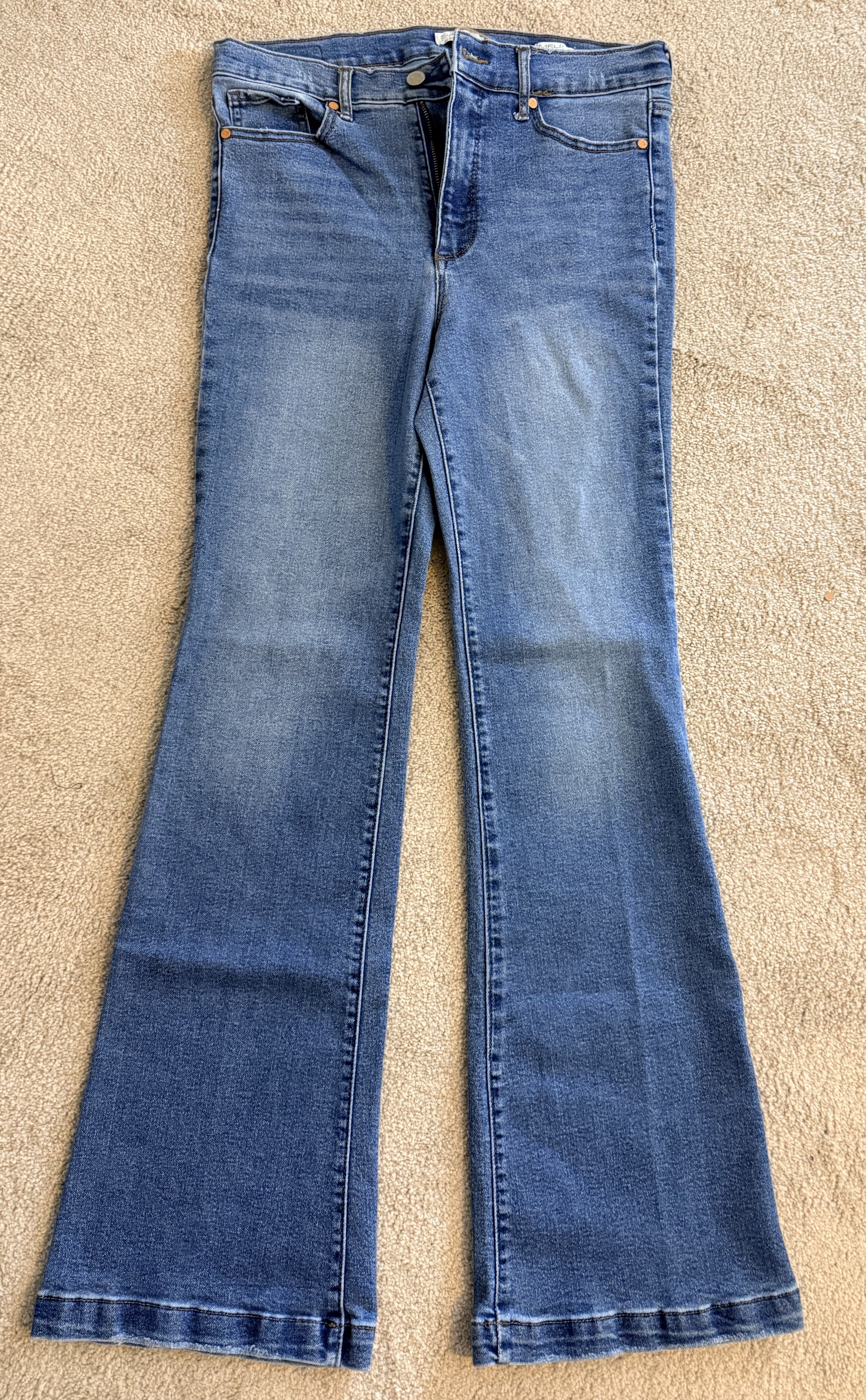 Preloved Sofia Vegara Wide Leg Jeans Size 10