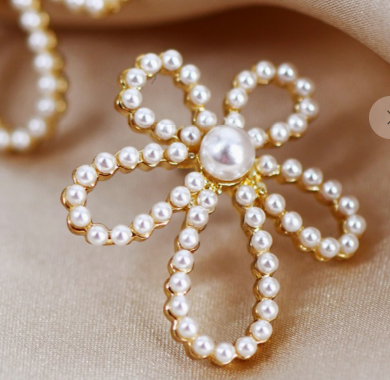 White Flower Pearl Earrings